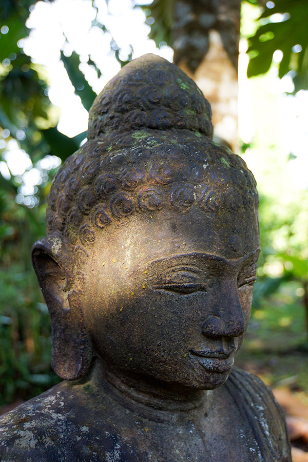 costa-rica-statue-3.jpg